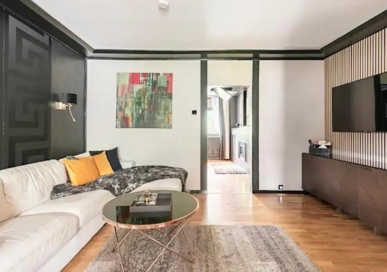 Miet-kamp Ruhig, Zentral, Nahe Messe, Ausgefallenes Design 2 Schlafzimmer Apartamento